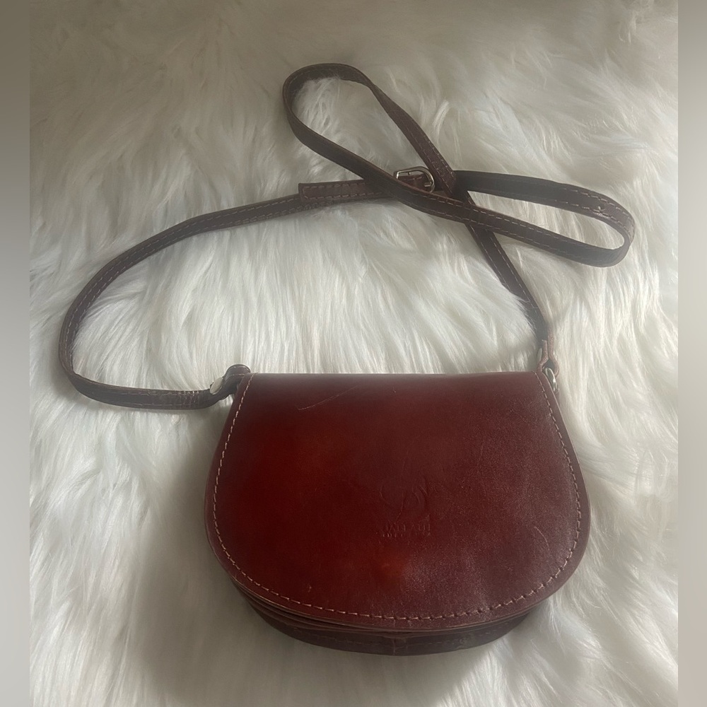 Women’s Brown Leather Crossbody Bag